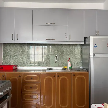 Xhermi House Entire 2nd Floor! *