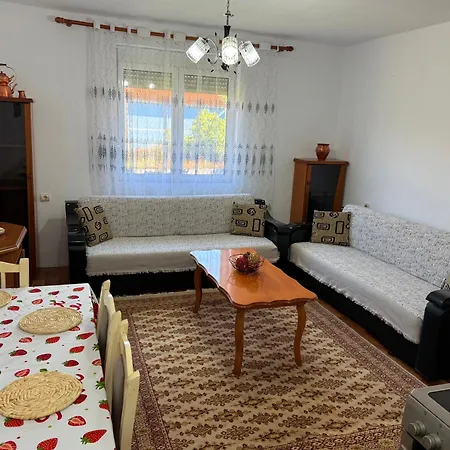 Xhermi House Entire 2nd Floor! Gasthof